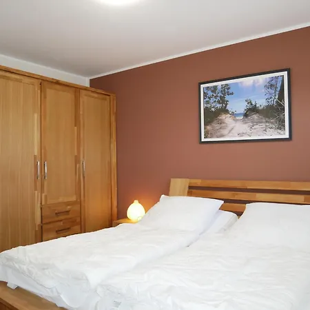Апартаменты Familienidyll Usedom Mit Garten & Wlan Цинновиц